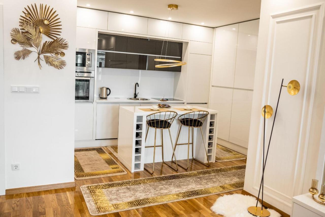 Luxury Apartment Karic Free Parking Tuzla Luaran gambar