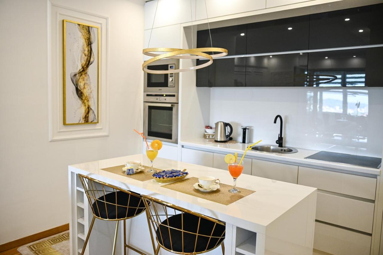 Luxury Apartment Karic Free Parking Tuzla Luaran gambar